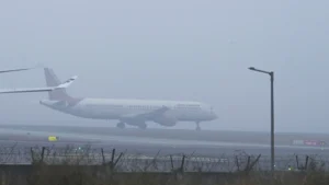 Flights delayed at Delhi airport due to dense fog